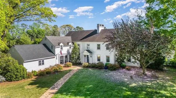 400 Country Club DR,  Lexington,  NC 27292