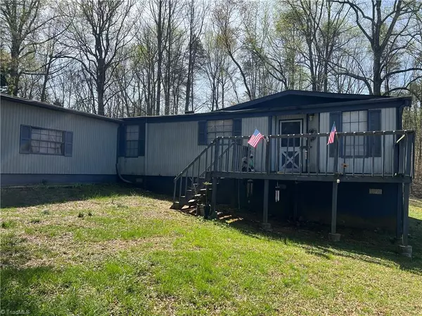 9238 Glen Cross DR,  Kernersville,  NC 27284