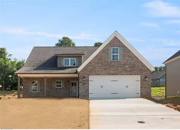 6969 Orchard Path DR, Clemmons, NC 27012