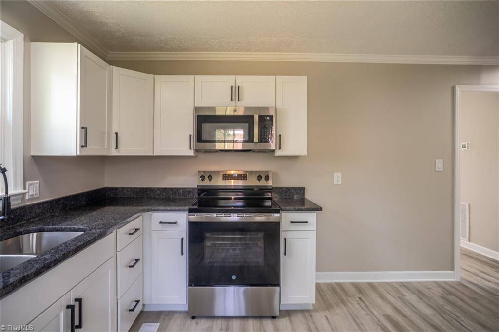 High Point, NC 27263,611 Martha PL