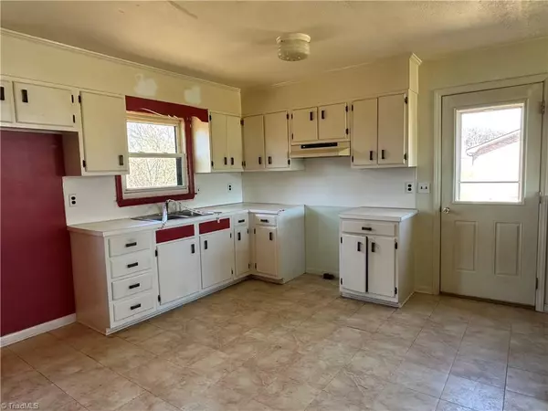 Mount Airy, NC 27030,156 Shamrock AVE