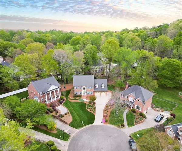 Winston-salem, NC 27106,3725 Surrey Way CT