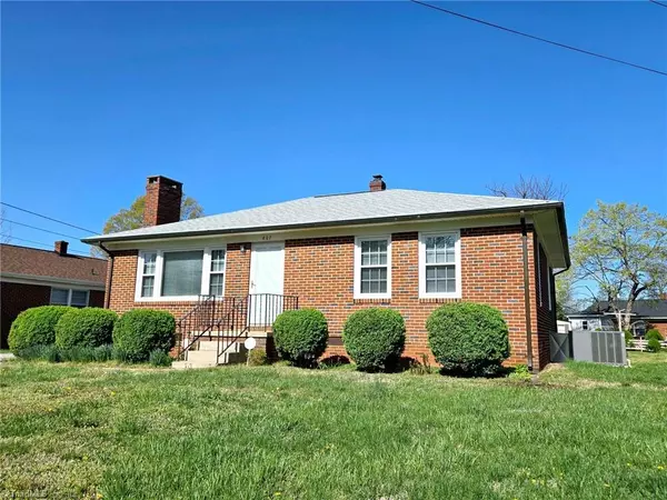 Burlington, NC 27215,807 Everett ST