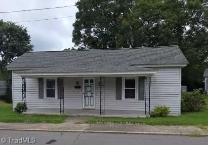 105 Boulevard ST, Eden, NC 27288