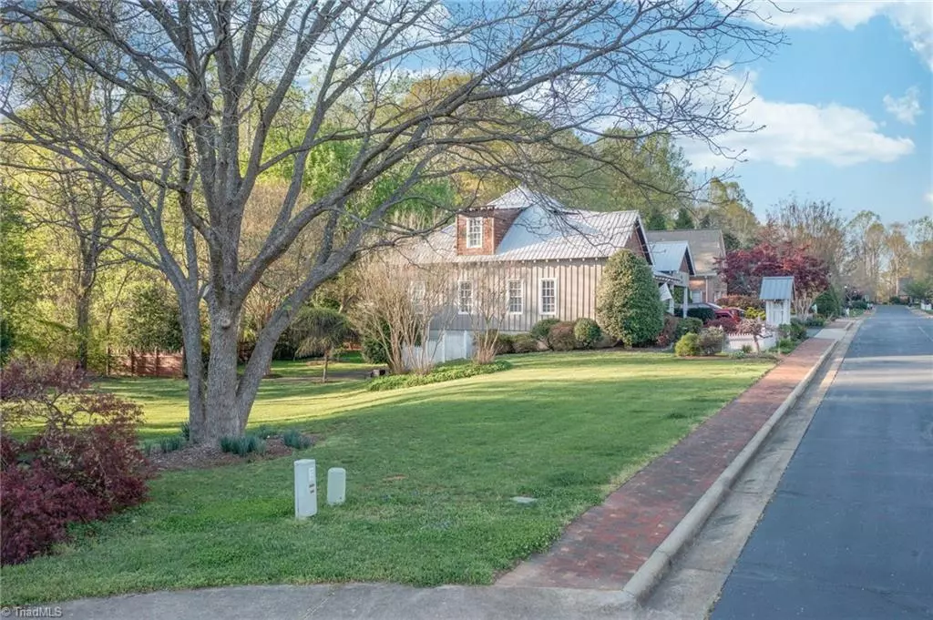 Pfafftown, NC 27040,110 Town Lot DR