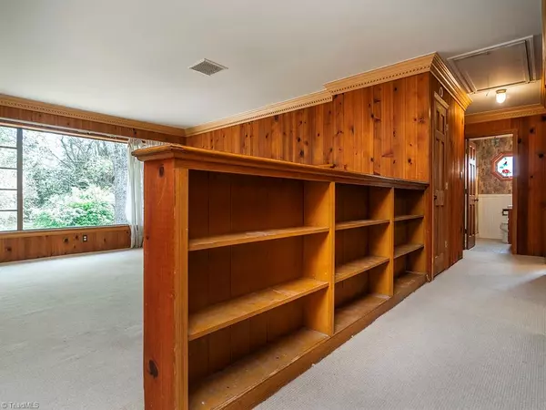 Greensboro, NC 27408,1119 W Cornwallis DR