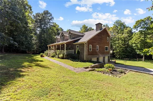 Asheboro, NC 27205,1402 Viewmont DR