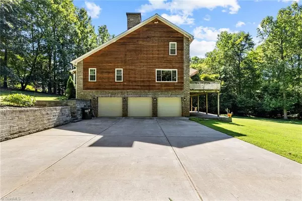 Asheboro, NC 27205,1402 Viewmont DR