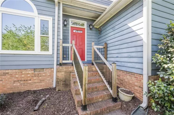 Pfafftown, NC 27040,1308 Chickasha DR