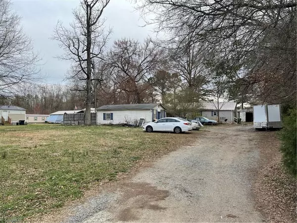 222 Green Needles DR, Lexington, NC 27292