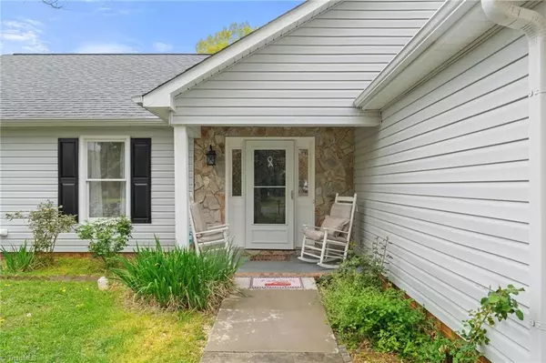 Winston-salem, NC 27107,588 Covington Ridge RD