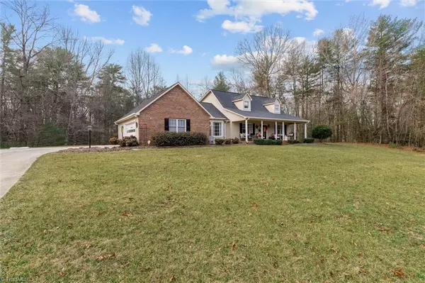 Mount Airy, NC 27030,393 Tanglewood DR