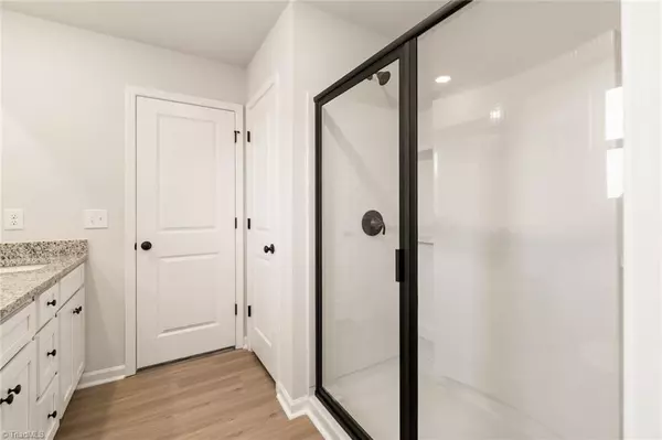 Winston-salem, NC 27103,1058 Jonestown RD