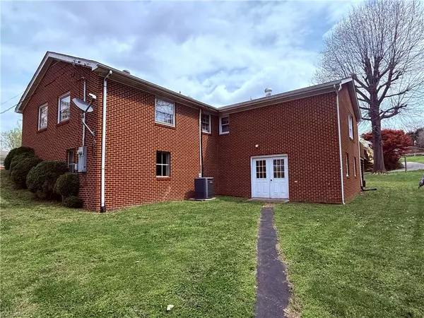 Mount Airy, NC 27030,196 Hilda DR