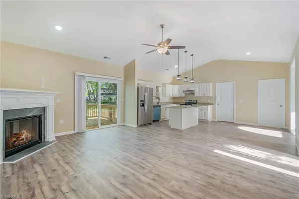 Greensboro, NC 27407,2325 Pinecroft RD