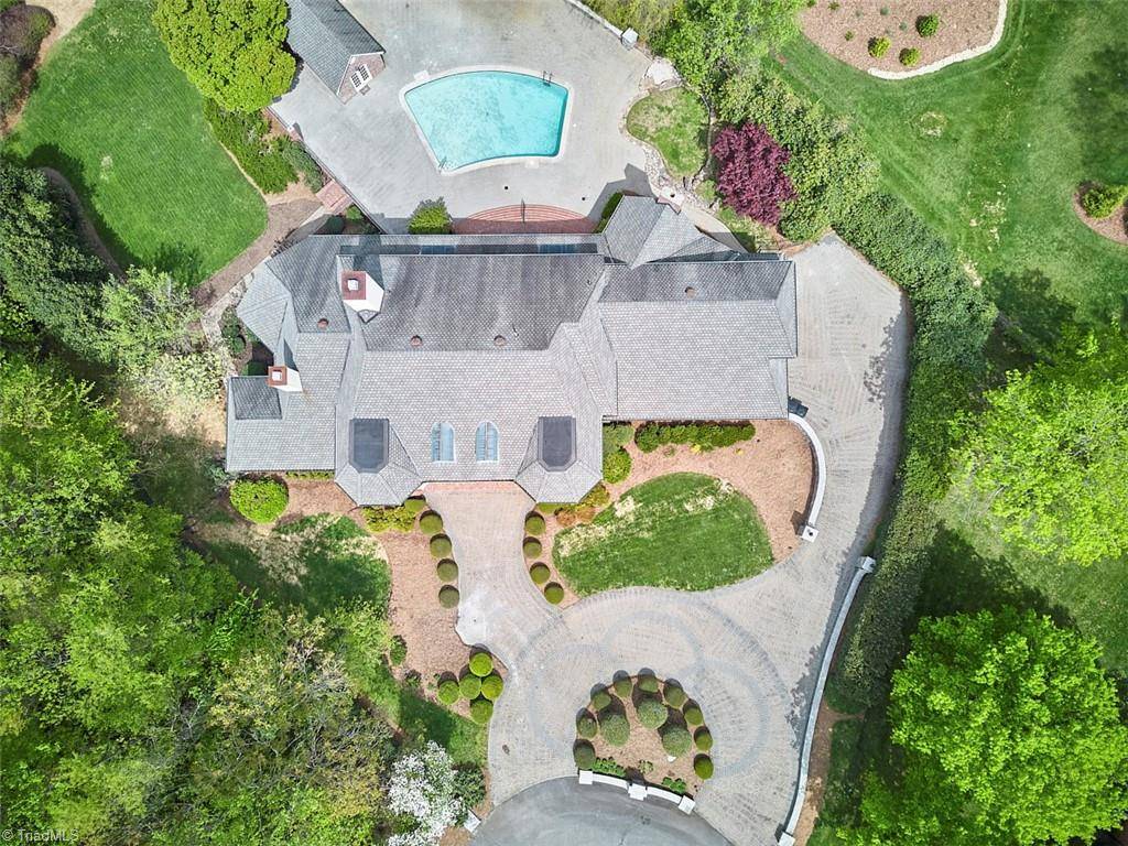 Winston-salem, NC 27104,1095 Fieldwood LN