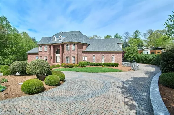 Winston-salem, NC 27106,1095 Fieldwood LN