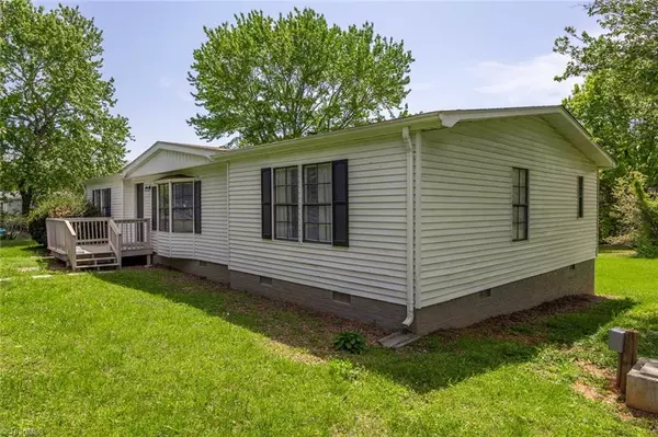 Reidsville, NC 27320,122 Clebourne LN