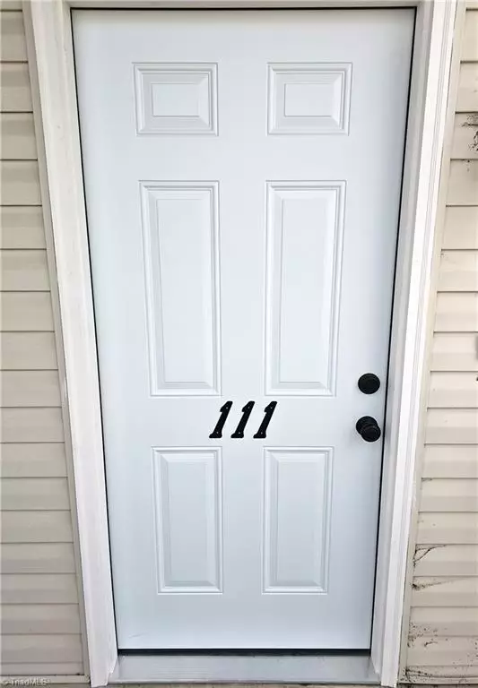 Burlington, NC 27215,3015 Winston DR #111