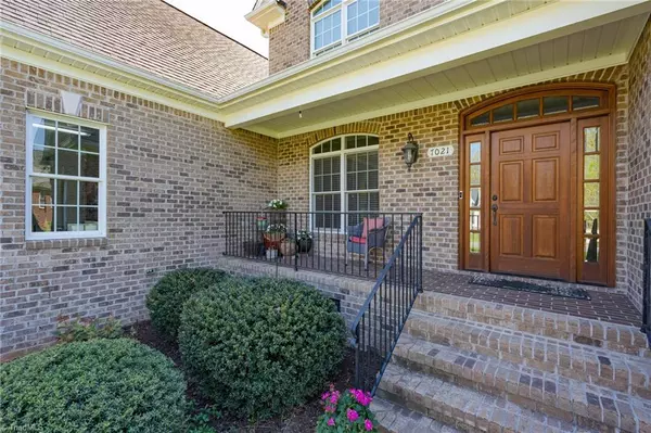 Oak Ridge, NC 27310,7021 Carriage Cove DR