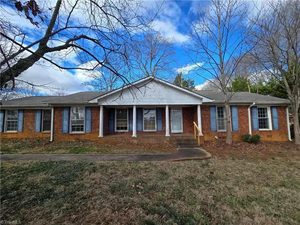 1125 New Garden RD, Greensboro, NC 27410