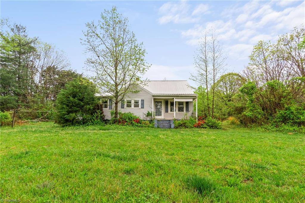 4040 Old Julian RD, Julian, NC 27283