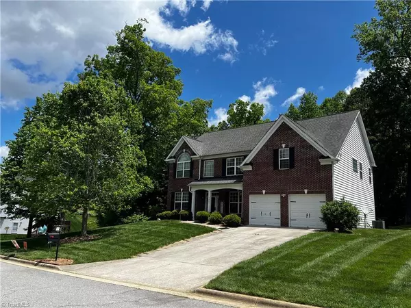 2662 Dandelion DR, High Point, NC 27265
