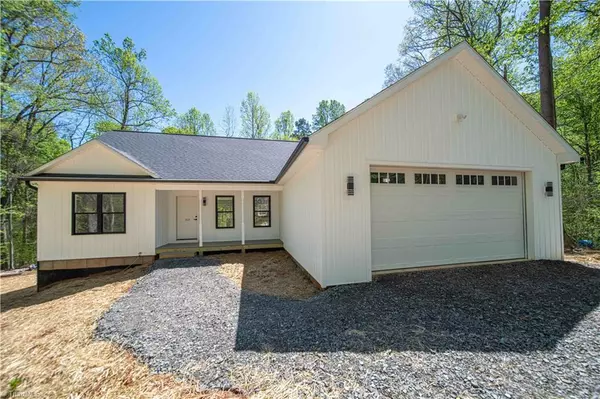 313 Dogwood LN, Mocksville, NC 27028