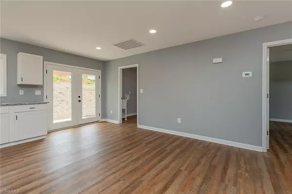 Lexington, NC 27292,192 White Pine LN