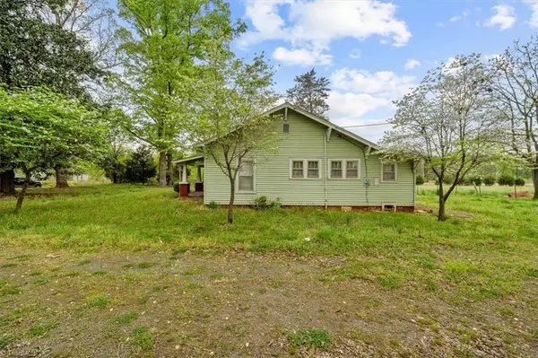 Sophia, NC 27350,4858 Us Highway 311