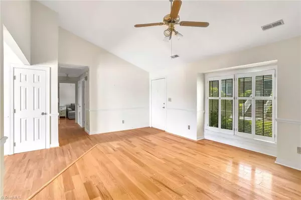 Greensboro, NC 27407,2006 Saddlegate CT