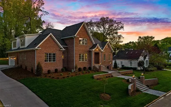 Greensboro, NC 27408,905 Brookside DR