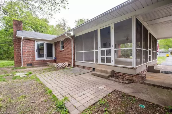 Lewisville, NC 27023,6890 Shallowford RD