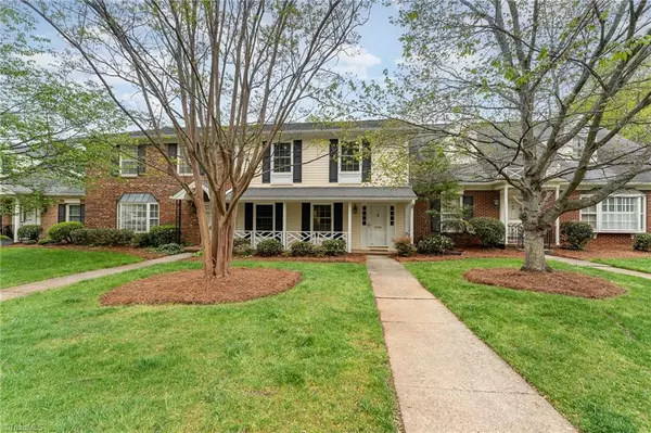 Greensboro, NC 27405,16 Fountain Manor DR #B