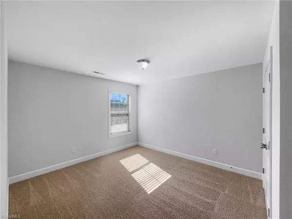 High Point, NC 27265,4640 Meadowside TER