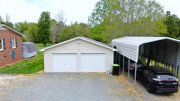 Pleasant Garden, NC 27313,2091 Whitt Hunt RD