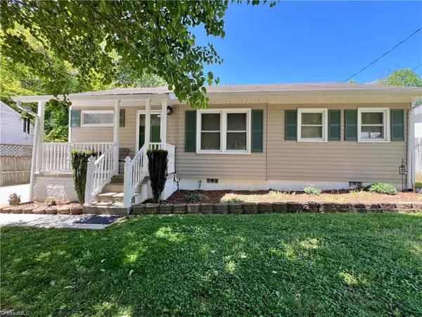716 Hardeman ST, Thomasville, NC 27360