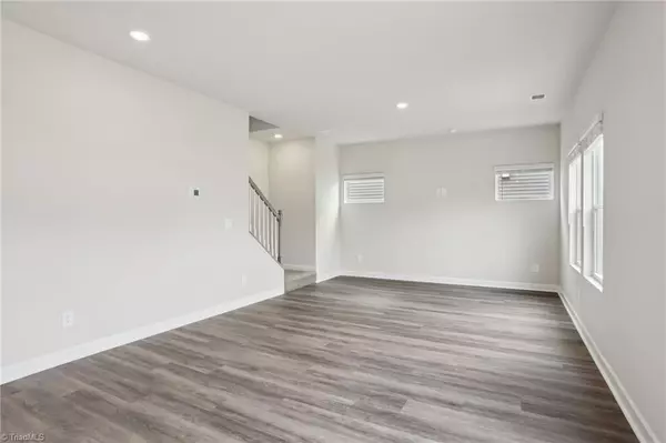 Salisbury, NC 28144,1228 Morehead DR