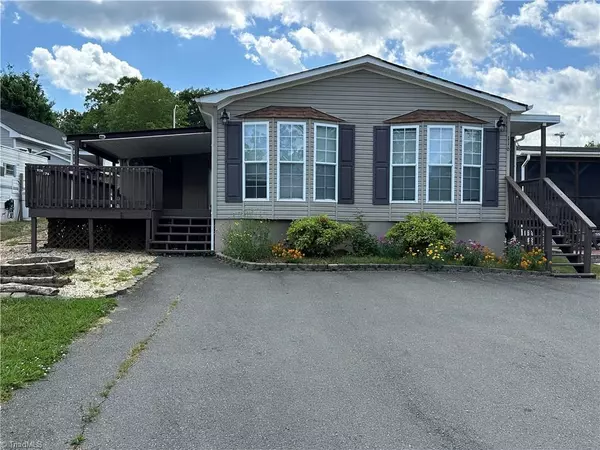 116 Dove LN, New London, NC 28127