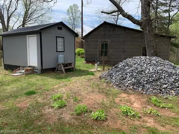 Ararat, VA 24053,1015 Blossom View RD