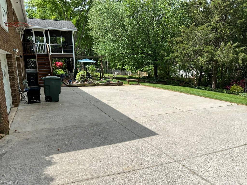 Winston-salem, NC 27106,4121 Witherow RD