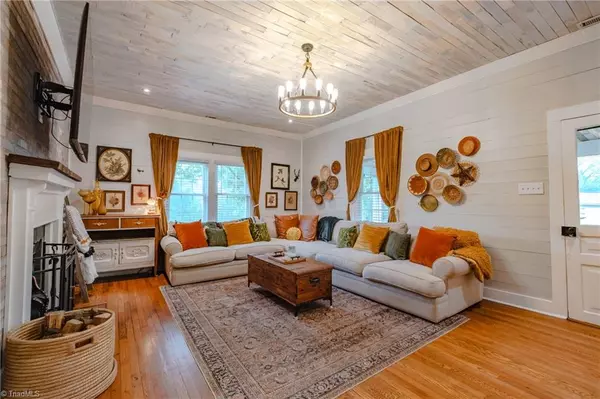 Mocksville, NC 27028,141 E Lexington RD