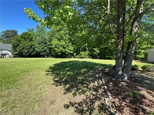 Kernersville, NC 27284,919 N Main ST