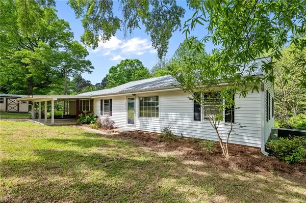 Mebane, NC 27302,901d Gibson RD