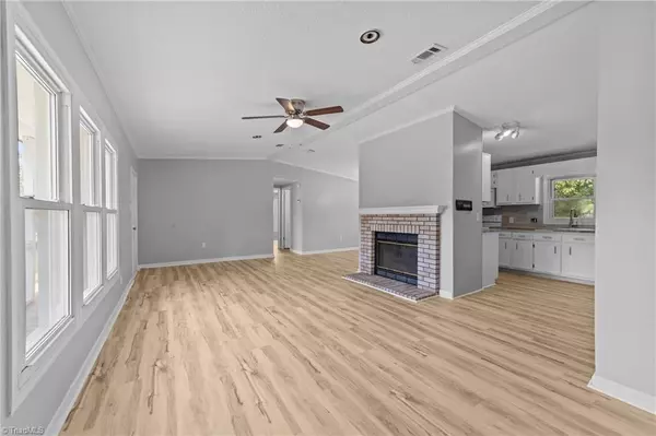 Summerfield, NC 27358,243 Price mill RD