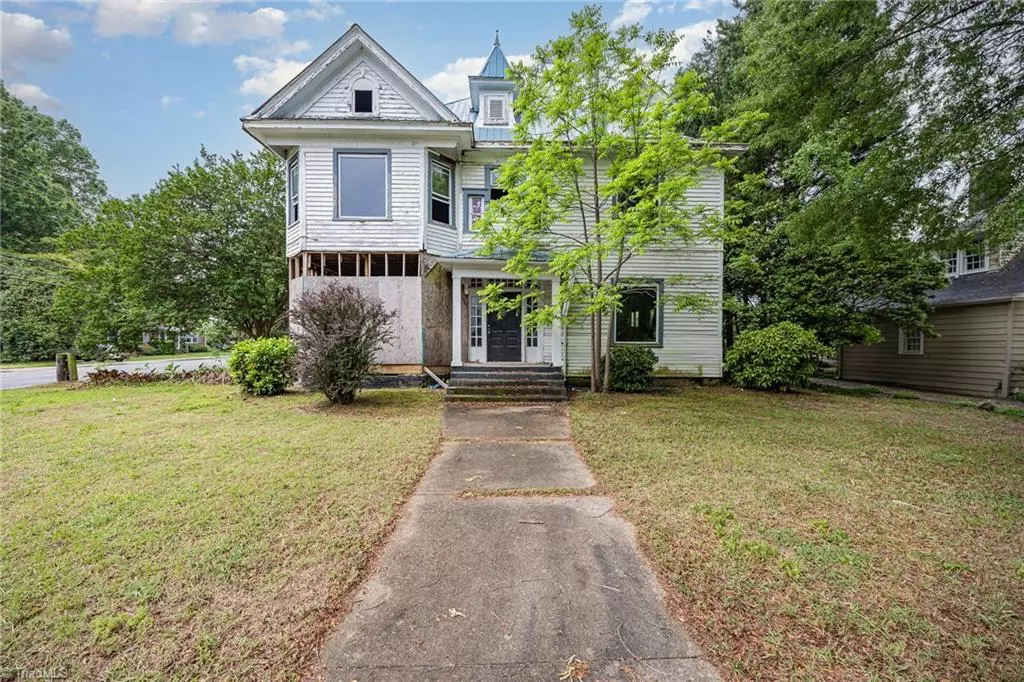 Lexington, NC 27292,101 5th AVE