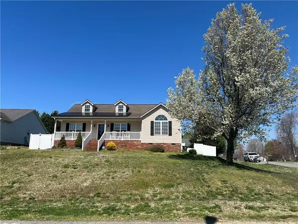 Thomasville, NC 27360,517 Paul Kennedy RD