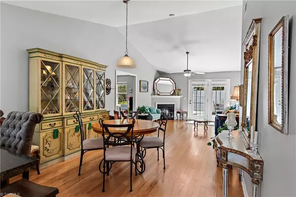 Winston-salem, NC 27103,2881 Hyde Place CIR