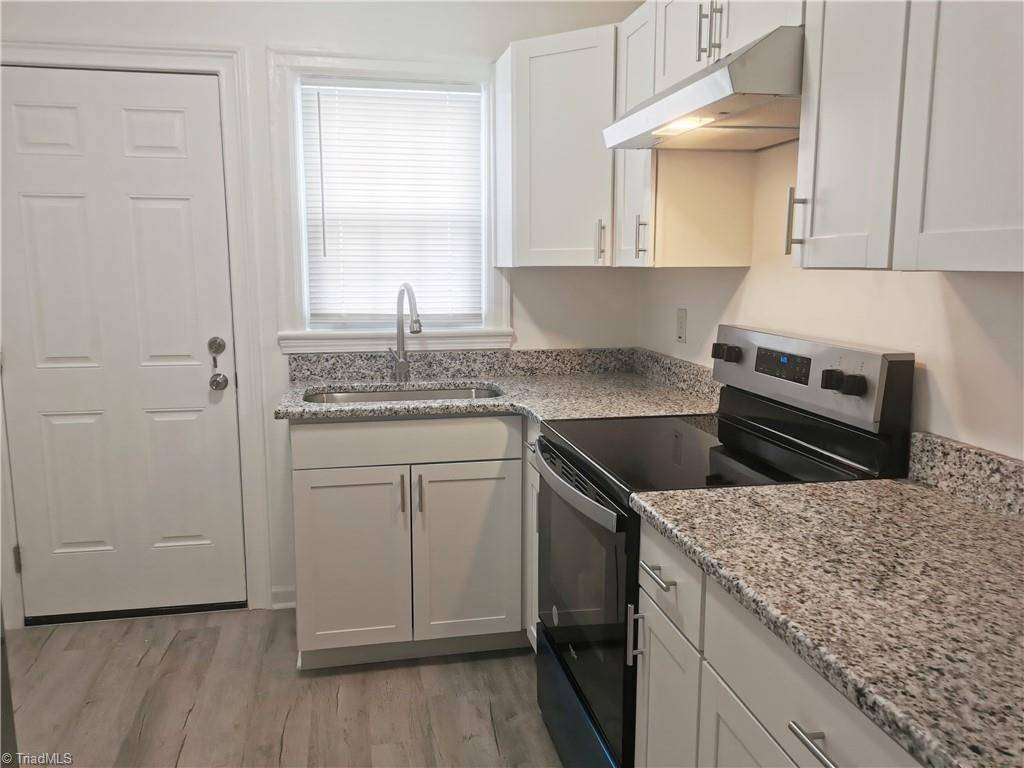 Greensboro, NC 27406,215 Ray ST