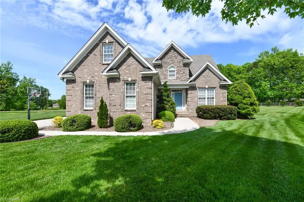 Oak Ridge, NC 27310,5806 Mabe DR